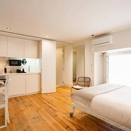 Apartment Combro Boutique Cozy In The Centre Lisbon