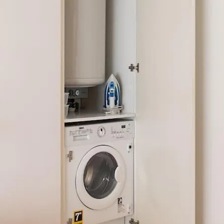 Combro Boutique Cozy In The Centre Apartment *